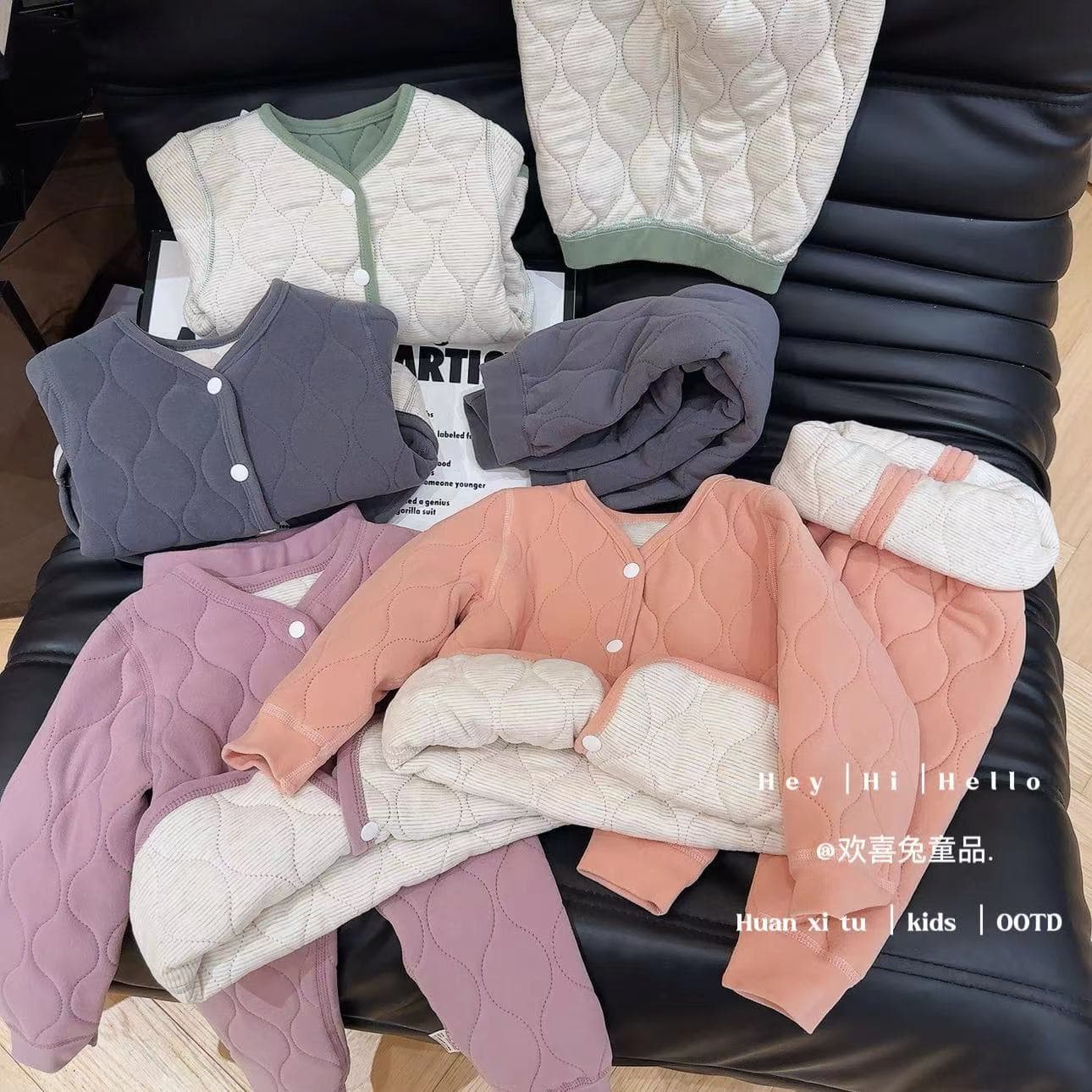 Thick cotton-padded school uniform with silk and wool, a must-have for warm autumn and winter, three-layer quilted top and pants set for boys and girls.