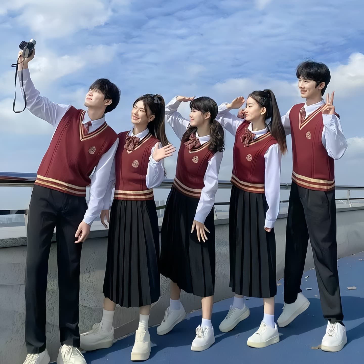 JK uniform style, versatile V-neck sweater vest, women's autumn knitted vest layered with long-sleeved shirt casual set
