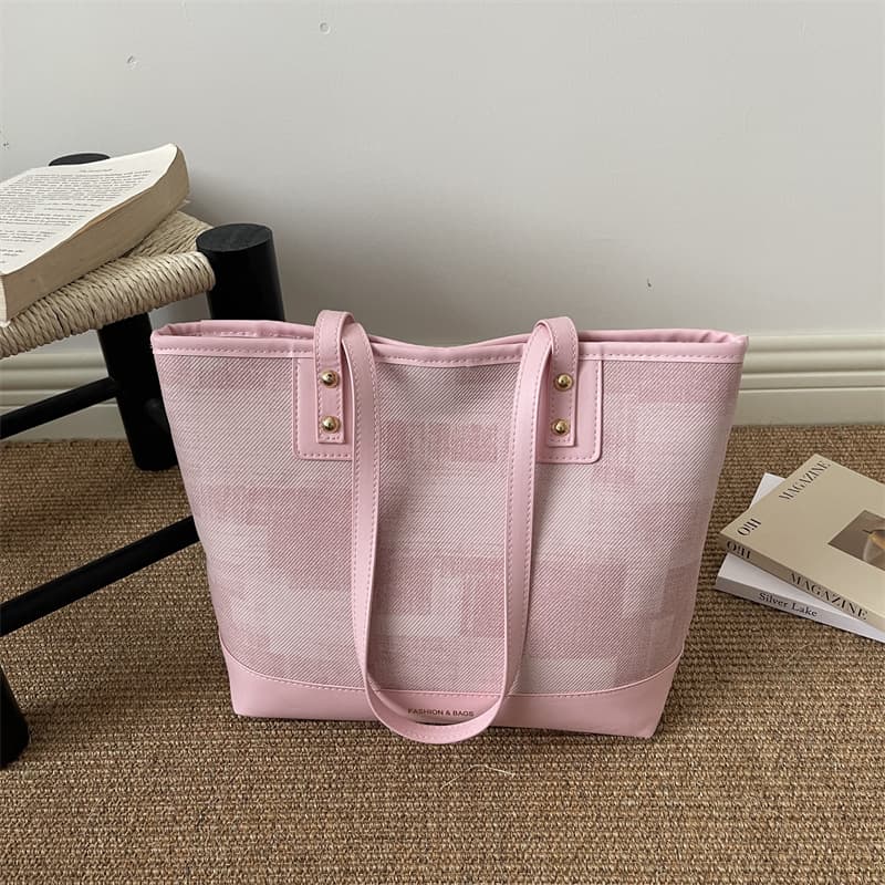 Large Capacity Commuter Shoulder Bag for Women 2026 New Premium Tote Bag Simple Fashion Casual Versatile Handbag