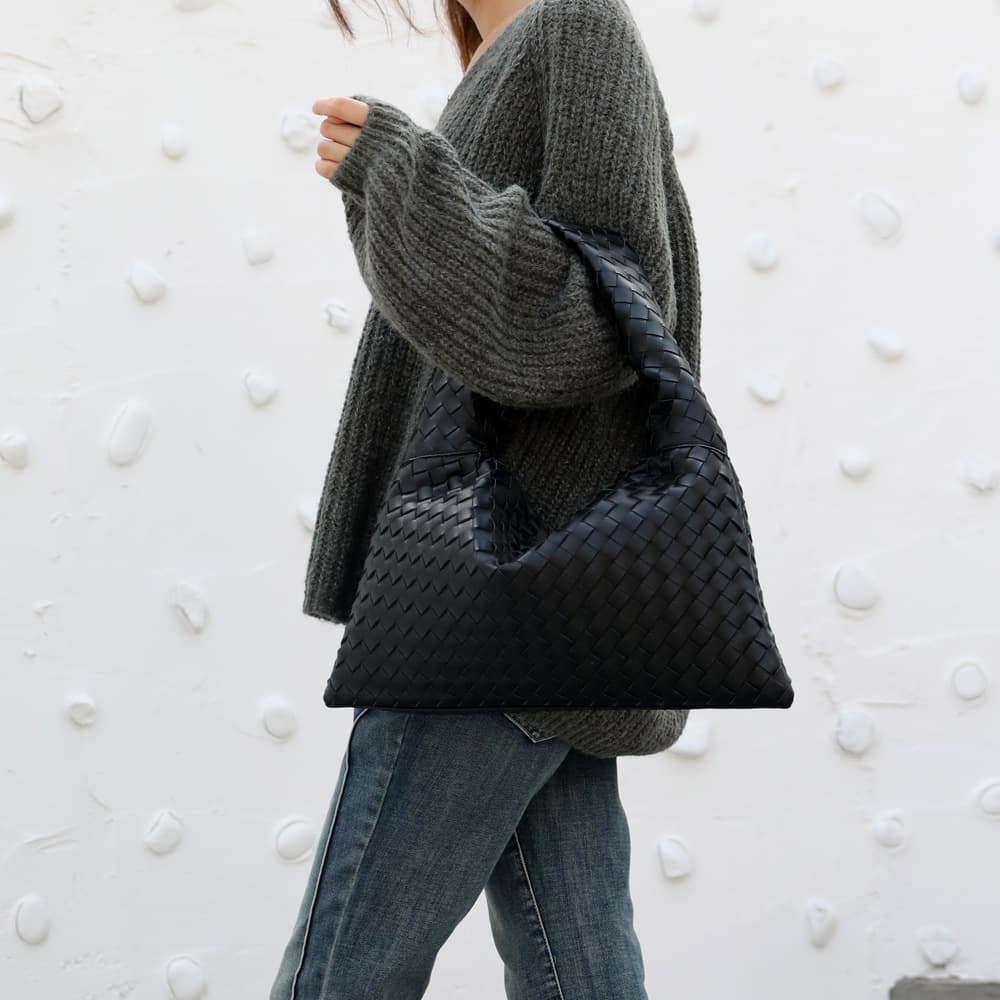 Hop Bag Croissant Handwoven Bag Large Capacity Tote Shopping Bag Women's Bag Commuter Shoulder Underarm Bag