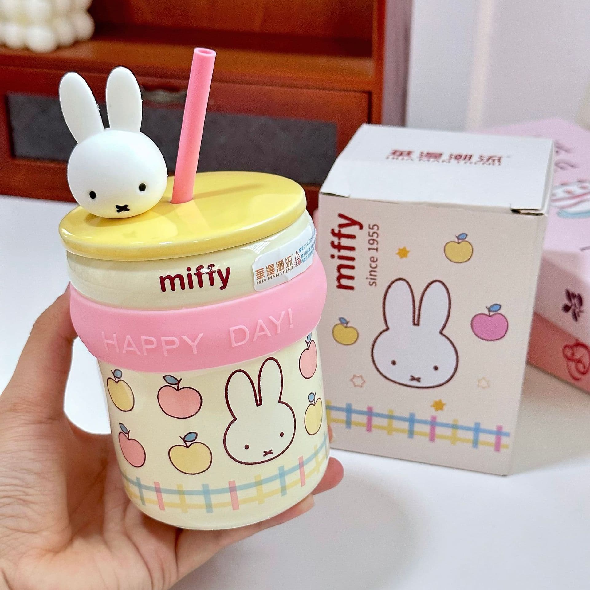 Miffy Rabbit Officially Licensed Couple Cup, Cute High-Gloss Ceramic Straw Cup, Large Capacity Office Mug