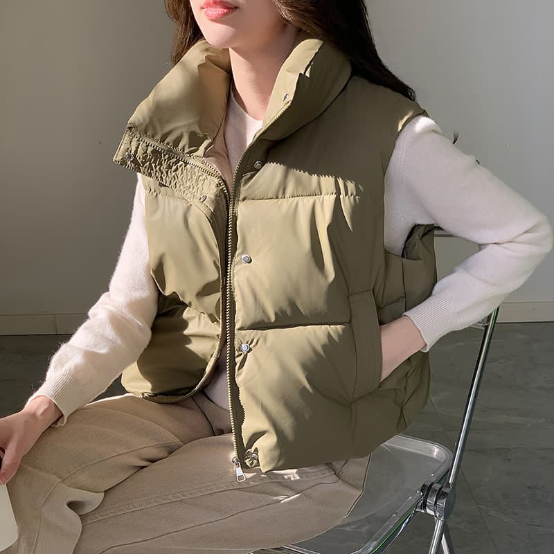 2025 Autumn/Winter Solid Color Stand Collar Short PU Cotton Vest, Petite and Slimming, Suitable for Students, Lambskin Vest Jacket