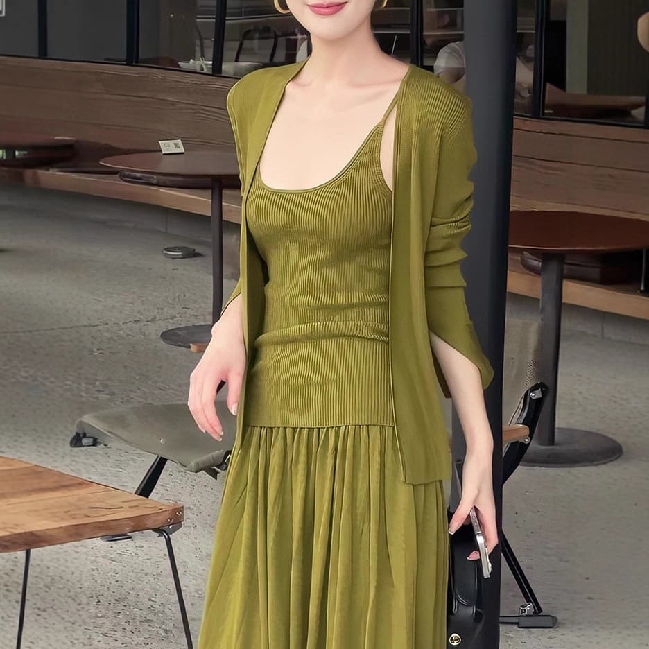 Early Autumn Green Sleeveless Knit Vest Casual Slimming Cardigan Set Women's Skirt Three-Piece Set