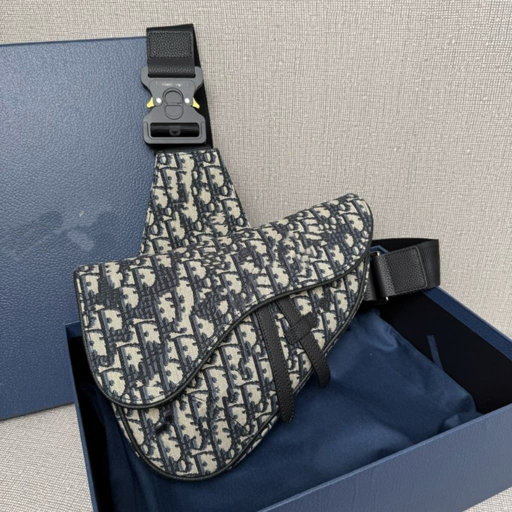 New Men's Chest Bag Saddle Bag Canvas Embroidery Jacquard Trendy Crossbody Bag Casual Shoulder Bag Unisex Waist Bag