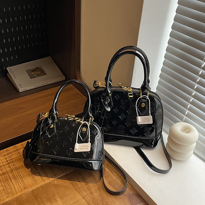 Cross-border new shell bag, light luxury, classic embossed texture handbag, fashionable European and American retro single shoulder crossbody bag, trendy