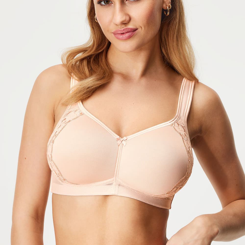 F-cup plus size embroidered smooth surface wide strap wireless bra customization, full package service, custom design, fast delivery.