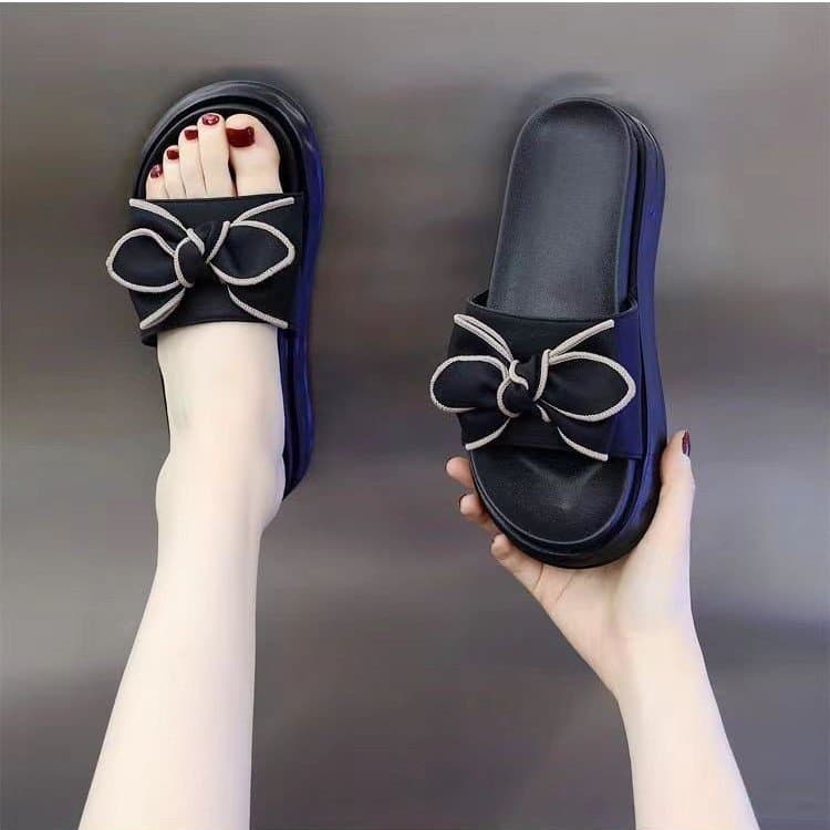 Women's Summer Outdoor Thick-Soled Bow 2025 New Style Soft Sole Fashion Fairy Flat Sandals Hot Sale