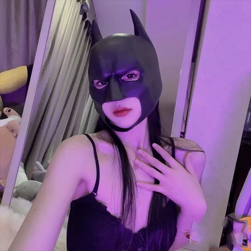 Batman Mask Men's and Women's Latex Mask Headgear Catwoman Black Thickened Mask Headgear Halloween Props