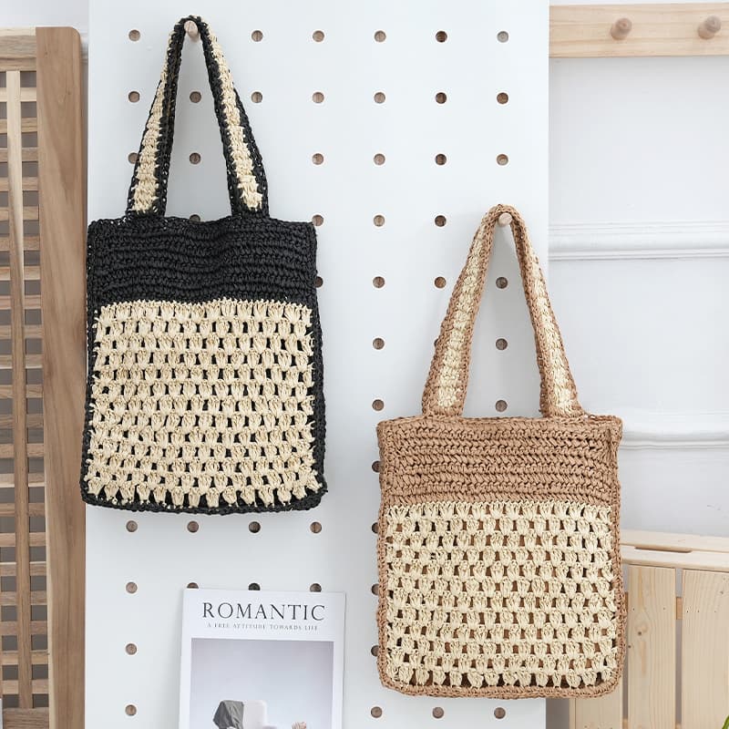 Double-blocked color hollow shoulder bag Korean style simple straw woven bag women's large-capacity crochet commuting shoulder armpit bag