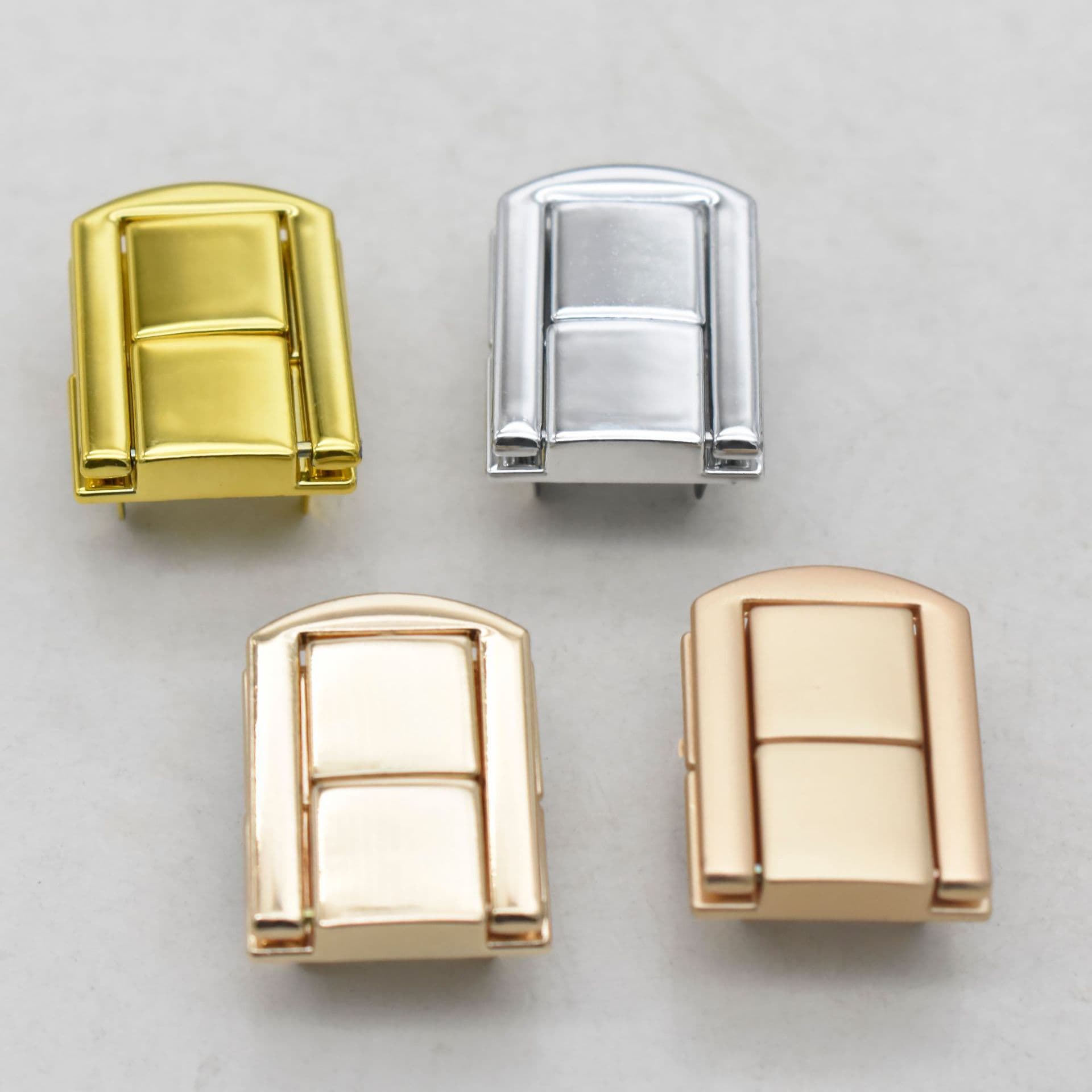 Factory direct sales jewelry box pin date lock buckle alloy date lock gift box packaging box die-cast buckle flat buckle