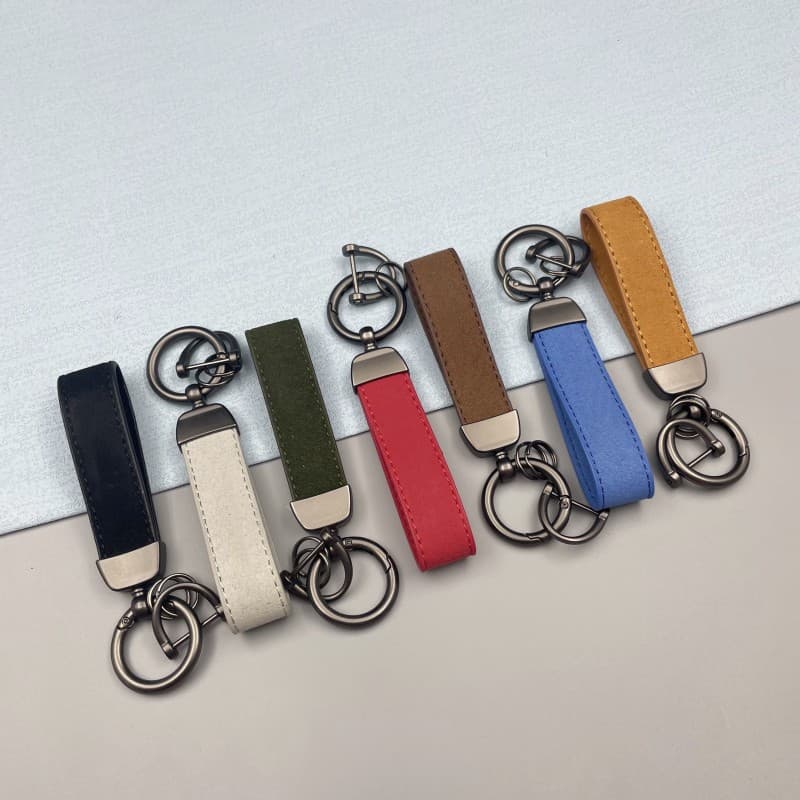 Exquisite Furry Car Keychain Simple Unisex Personalized Key Ring Chain Office Culture Accessories