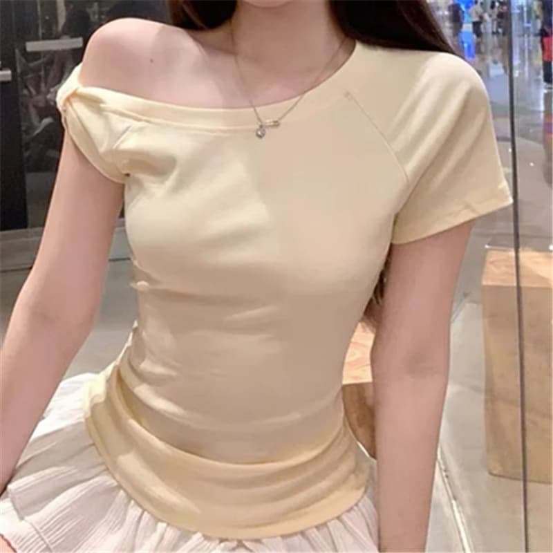 Hot Girl Off-Shoulder Short-Sleeve T-Shirt, 2025 New Style, Off-Shoulder Design, Summer