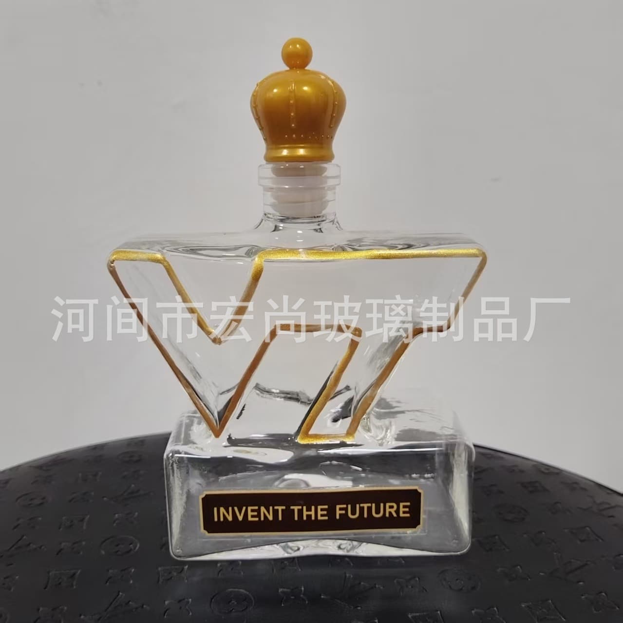 Cross-border Whiskey Creative Bottle Label Style Glass Bottle Unique Shape Fun Infusion Bottle