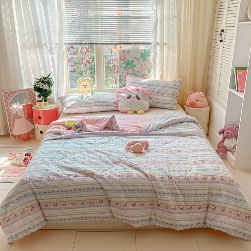 Puff cotton summer quilt, air conditioning quilt, summer soybean fiber quilt, single dormitory summer quilt, machine washable.