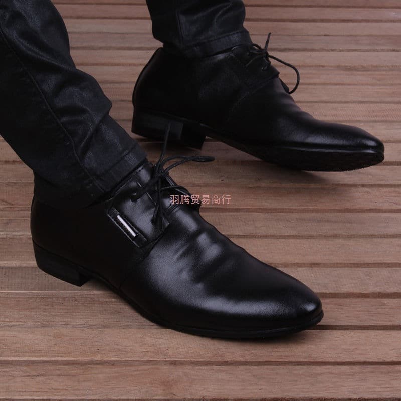 Top-grain cowhide business casual black shoes with hidden wedge heel, pointed toe, Korean style, genuine leather, breathable, British formal men's shoes