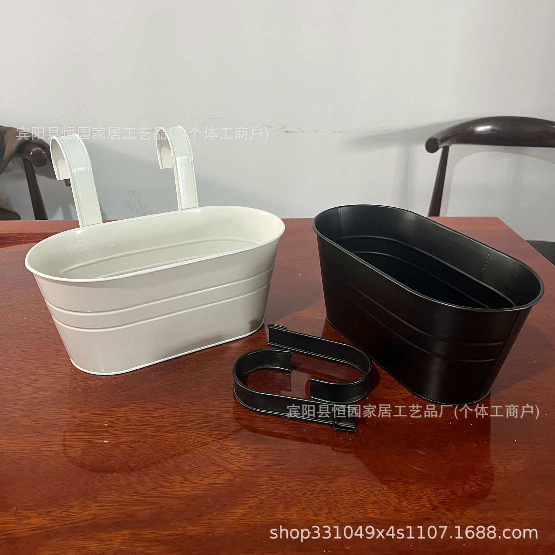 Oval-Shaped Detachable Double-Hook Iron Flower Pot Wall-Mounted Bucket Balcony Railing Decorative Flower Pot