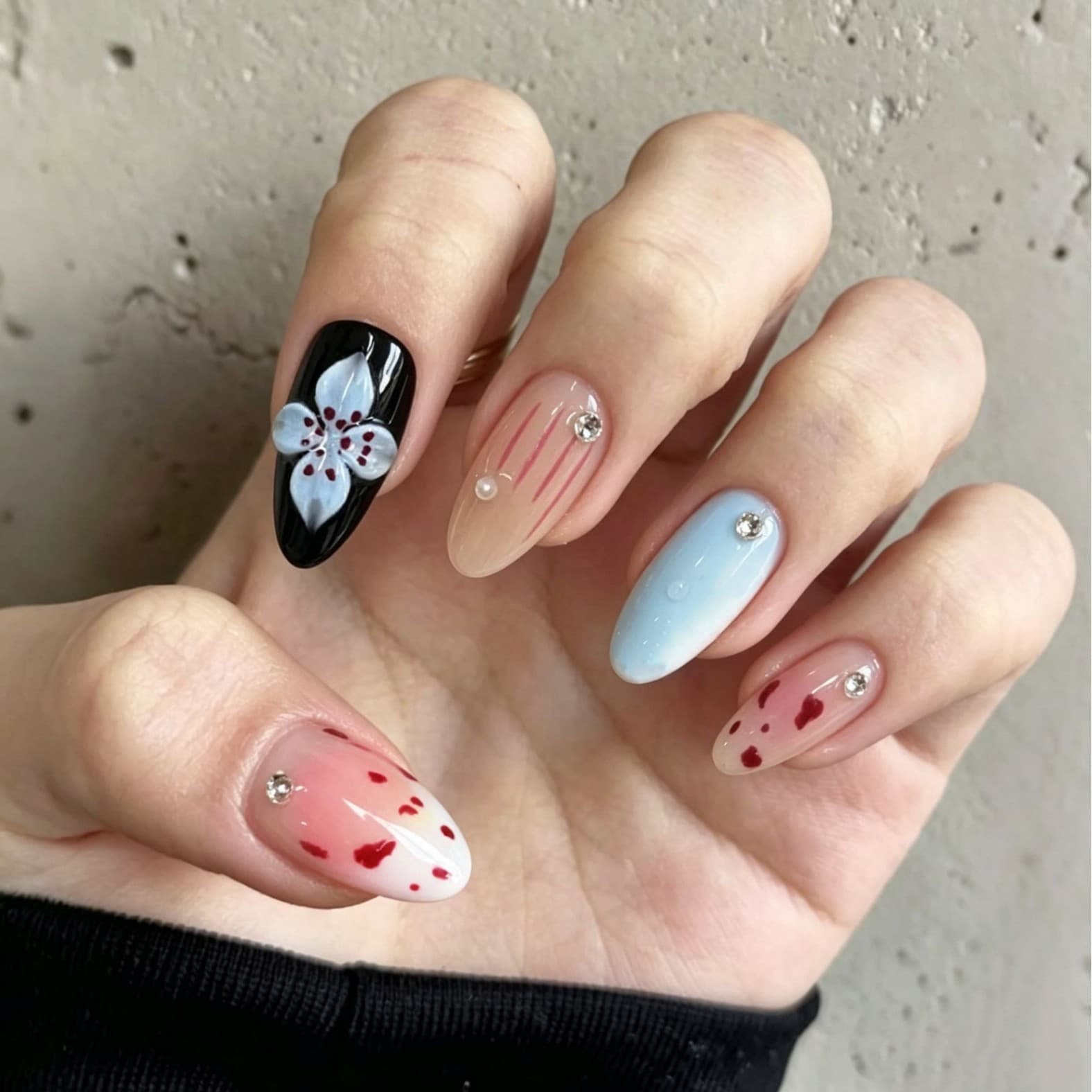 Cross-border Hot Selling 3D Carved Flower Nails Almond Press-On Nails European and American Summer Removable Press-On Nails Wholesale