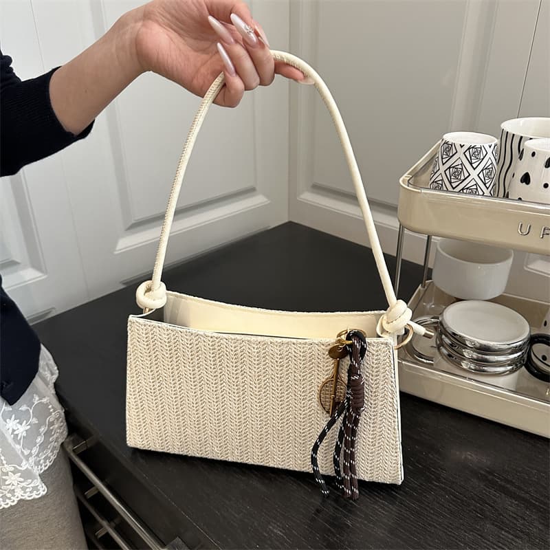 Fashionable woven new Korean style ins versatile armpit bag for women casual commuting niche solid color design shoulder bag