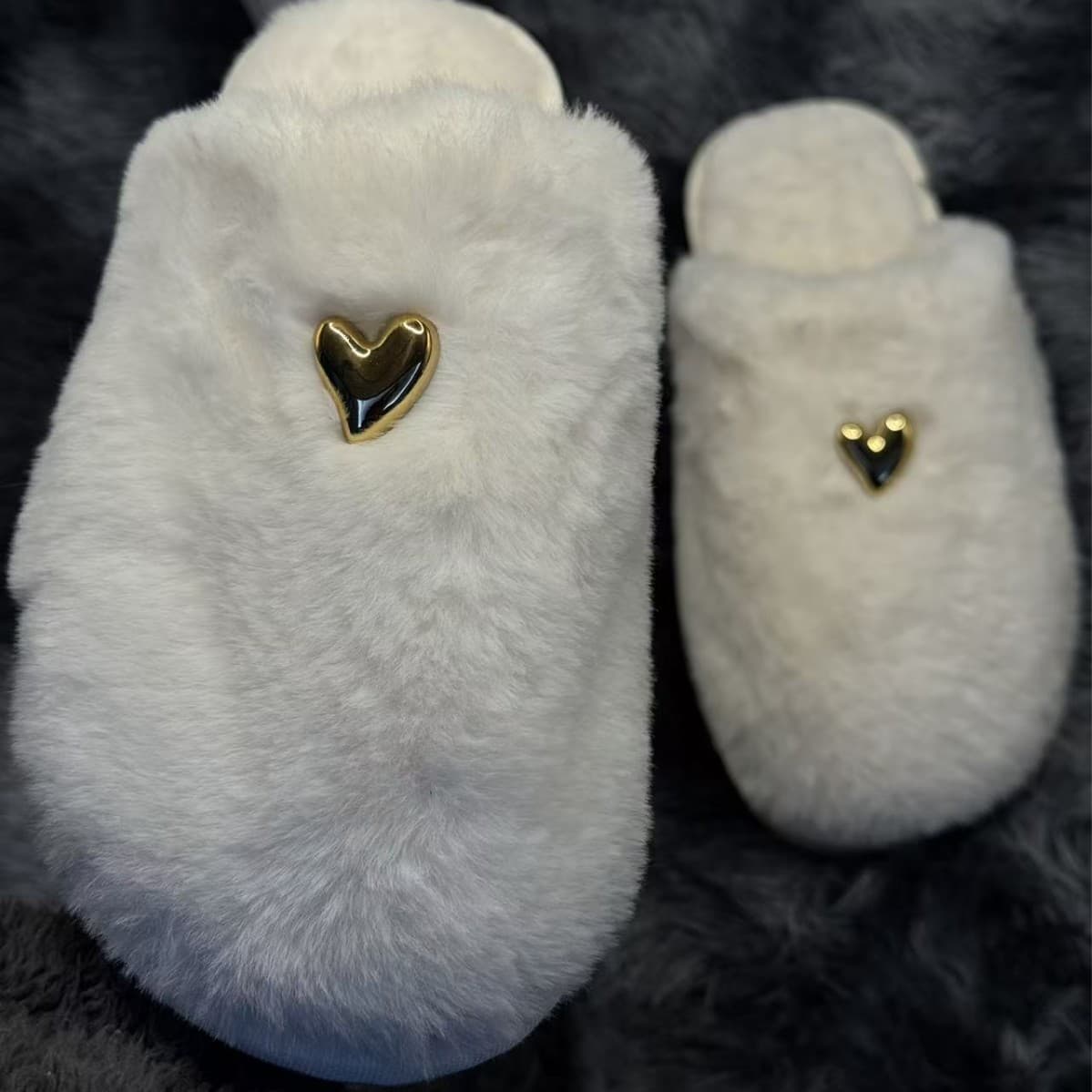 Metal Heart Plush Slippers for Women, Autumn Winter Solid Color Fuzzy House Slippers, Cotton Slippers Cross-Border Supply