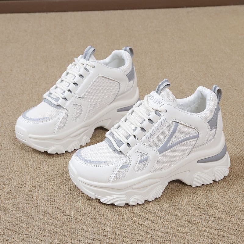 2026 Spring/Autumn Korean Style Mesh Breathable Casual Shoes for Women with Hidden Height Increase, Chunky Sneakers for Petite and Plus Sizes