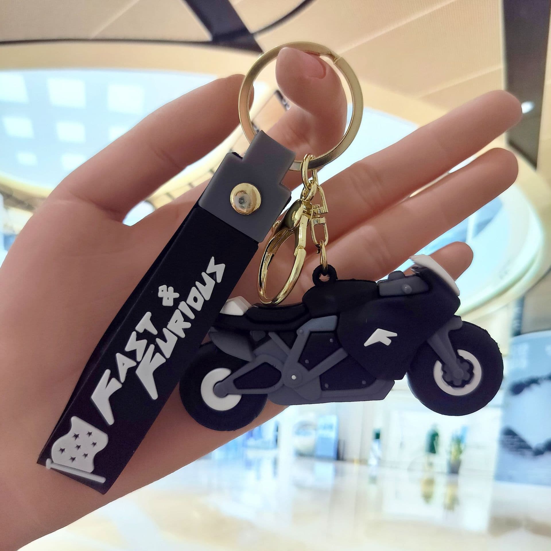 Cool Motorcycle Model Keychain Pendant Cute Couple Motorcycle Keychain Bag Charm Small Gift Wholesale