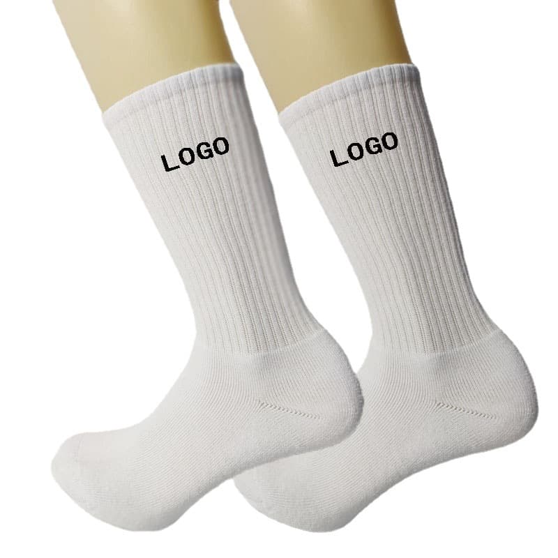 Customized personalized socks, small batch production with provided designs or samples for men's and women's sports socks, mid-calf quick-dry.