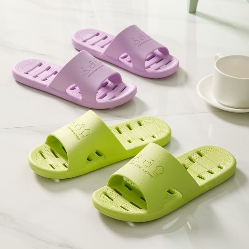 New Slippers for Home, Bathroom, Hotel, and B&B Use, Trendy Cute Couple Slippers Wholesale