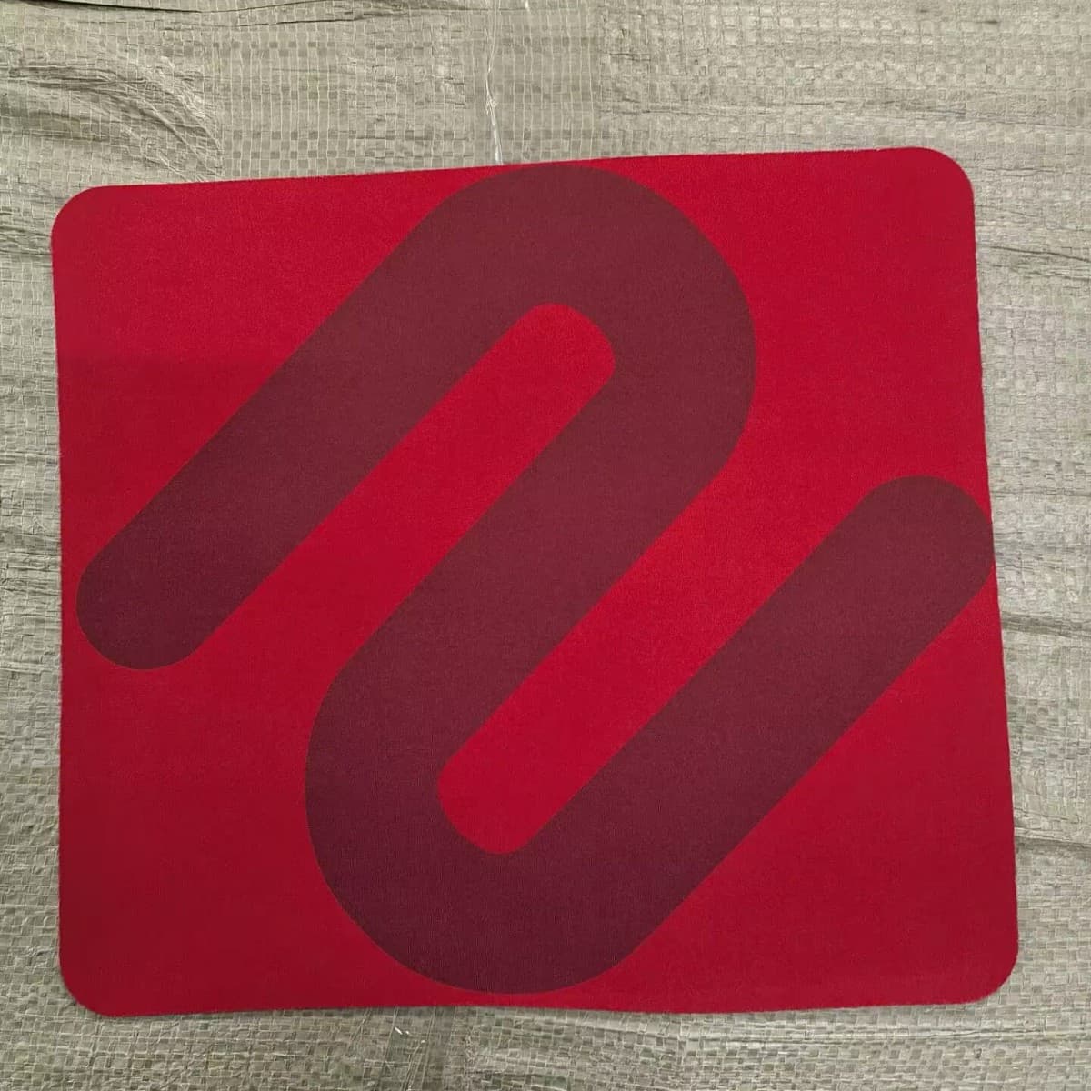 New mouse pad for FPS e-sports games, extra-large fine-surface rubber 3mm thickened CSGO table mat, smooth