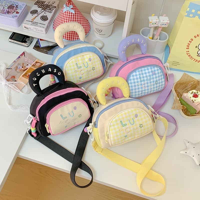 Dopamine children's cross-body bag sweet girl high-value letter embroidery handbag Korean style versatile shoulder bag
