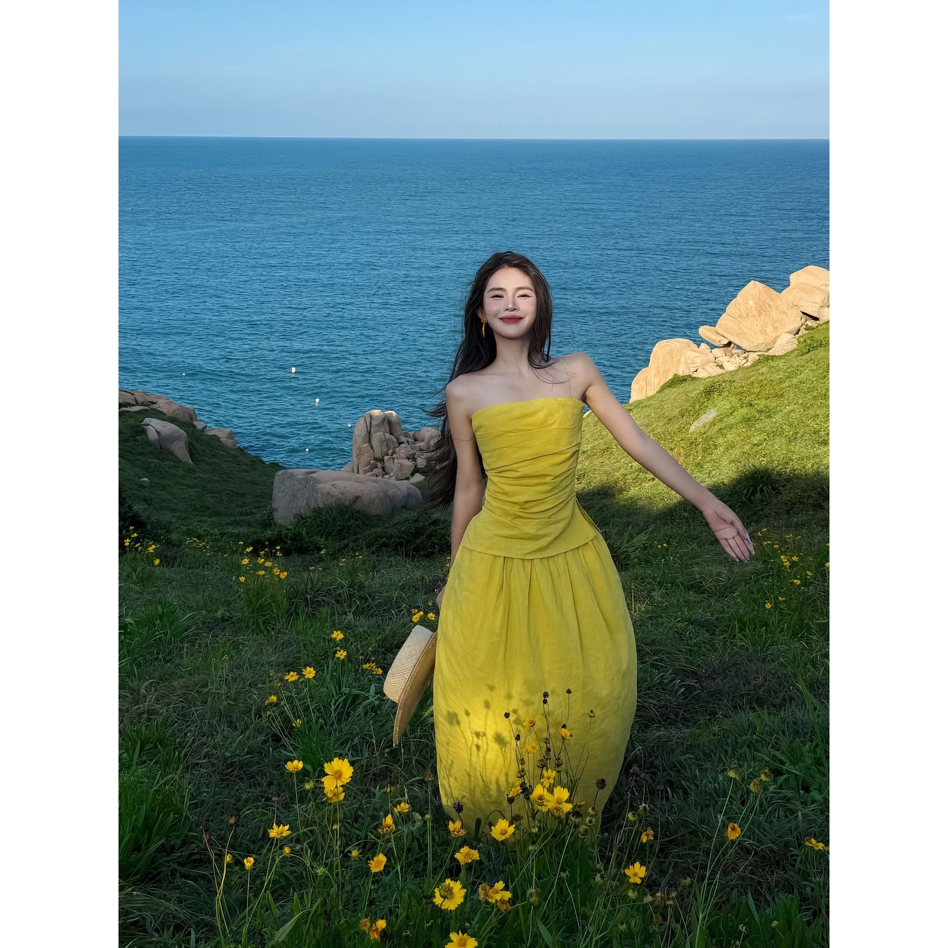 Korean atmosphere outfit suit for women summer new yellow tube top + high waist skirt two-piece set for women