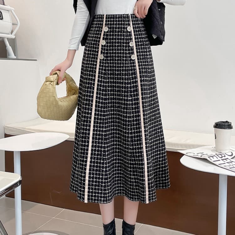 2025 Autumn/Winter Chanel-style Double-Breasted Plaid Knit Skirt for Women, Mid-Length High-Waist Yarn Skirt, A-Line