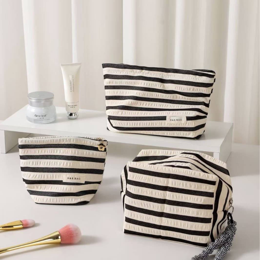 Simple literary black and white striped cosmetic bag zipper closure cosmetic storage bag travel portable clutch bag