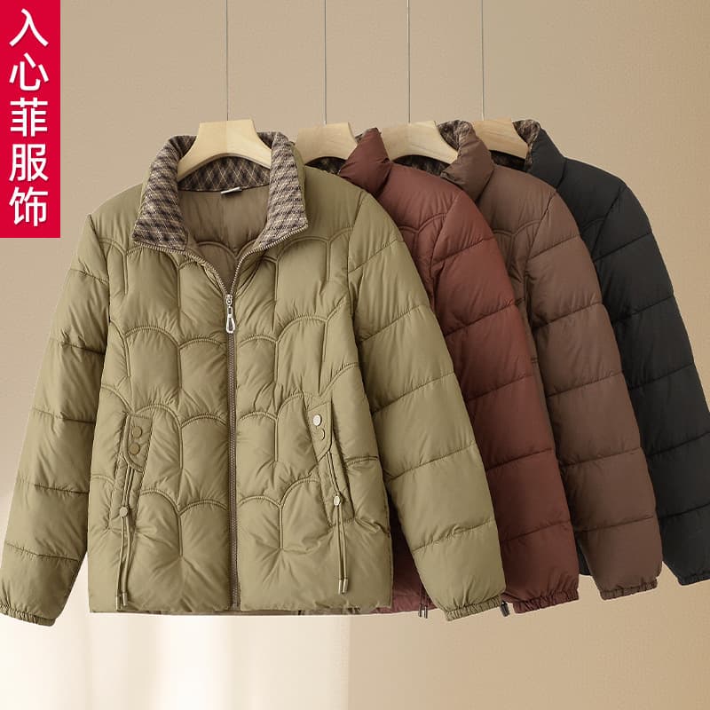 Korean style down-filled cotton coat for middle-aged mothers, fashionable cotton-padded jacket, lightweight women's clothing for the elderly, winter cotton-padded coat for grandmothers.