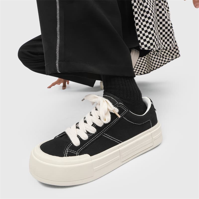 2026 New Low-Top Canvas Shoes Casual Sports Men's Shoes Unique Thick Sole Height-Increasing Skate Shoes Men Drop Shipping X298