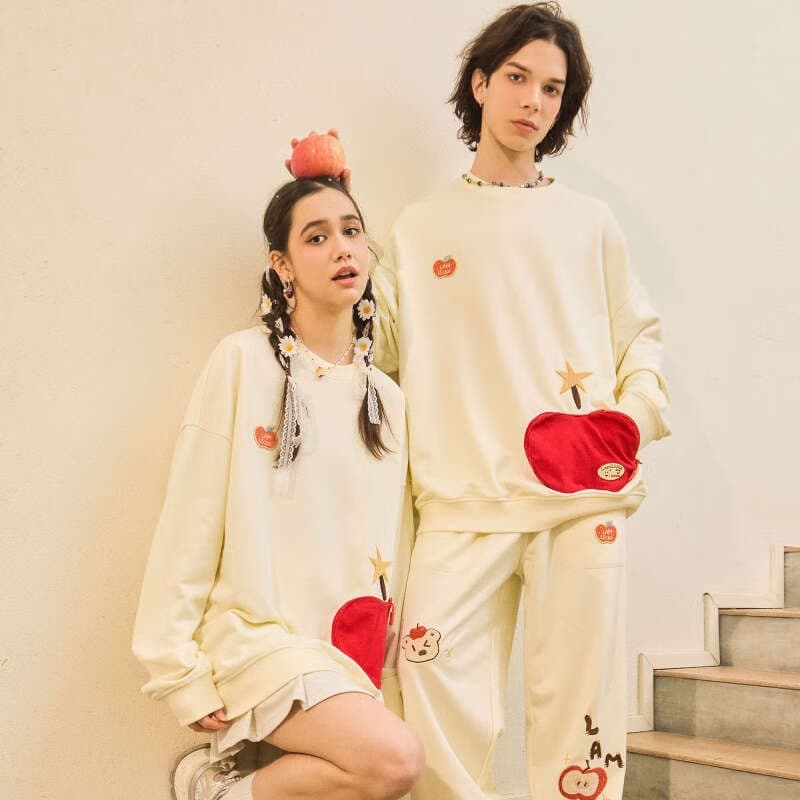 Lamlicka "Capsule Series" 3D Apple Pocket Crewneck Sweatshirt for Men Spring New Couple Top for Women Streetwear