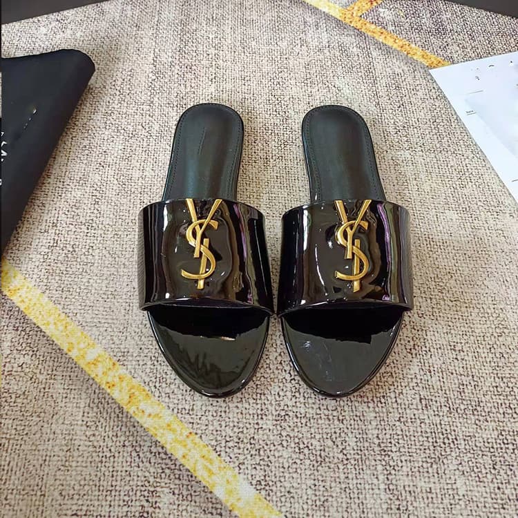 2023 Summer New Metal Letter Buckle One-Strap Fashion Slippers for Women, Export Quality Woman Slipper