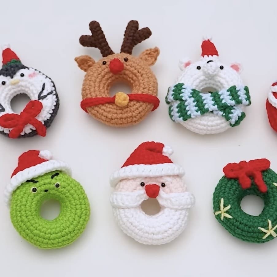 Cross-border Hot-selling Beginner DIY Santa Claus Reindeer Crochet Kit 8-Piece Set with English Video Tutorial