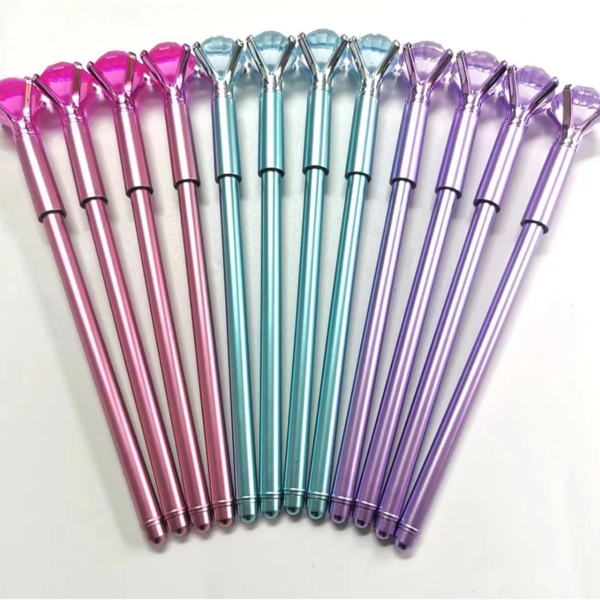 Creative acrylic large diamond gel pen simple writing pen learning office pen thin rod spray paint high-quality wholesale pen