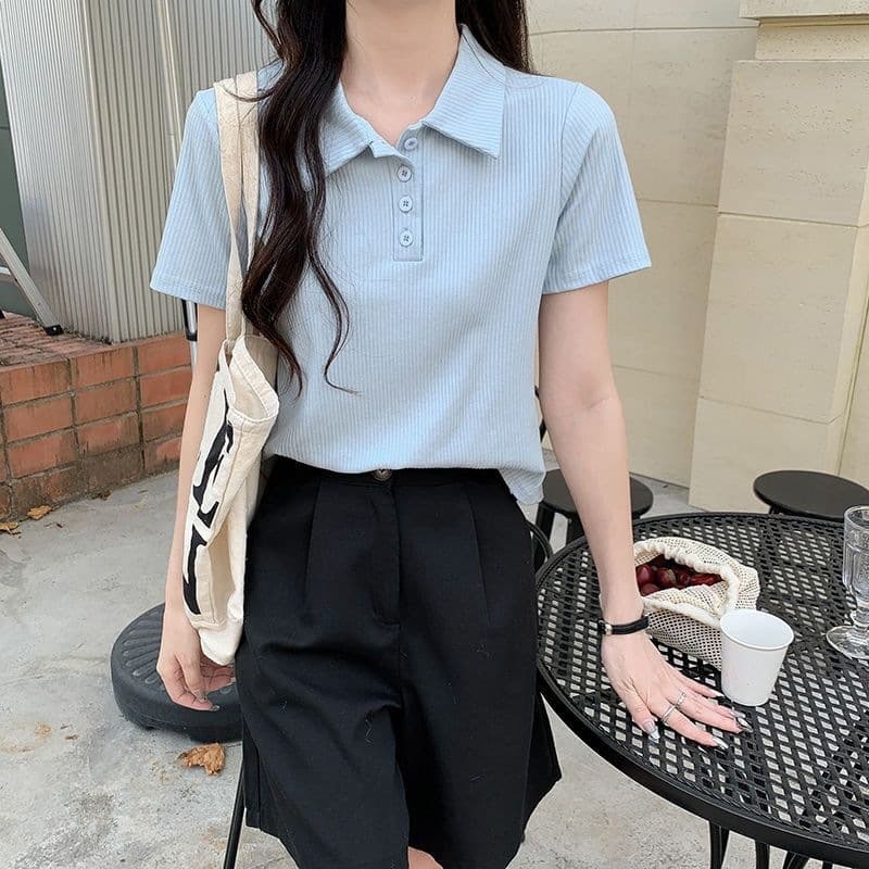 Short-sleeved T-shirt for women summer 2026 new polo collar thin design niche chic short tops ins trend