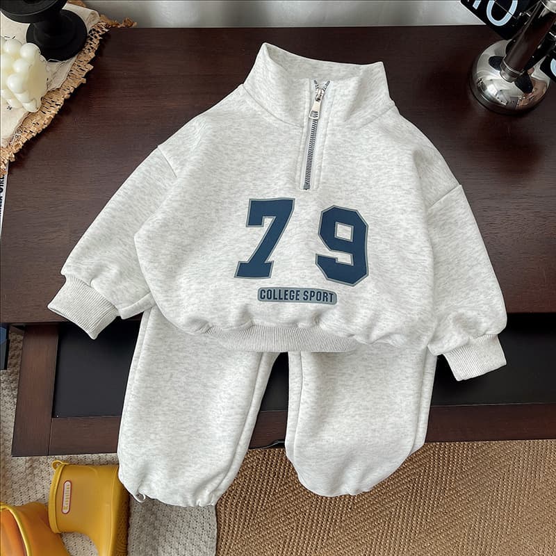 Children's Spring Clothing Set 2025 Spring and Autumn New Style Boy Baby Internet Celebrity Handsome Stand-up Collar Casual Sweatshirt Two-piece Trendy Set
