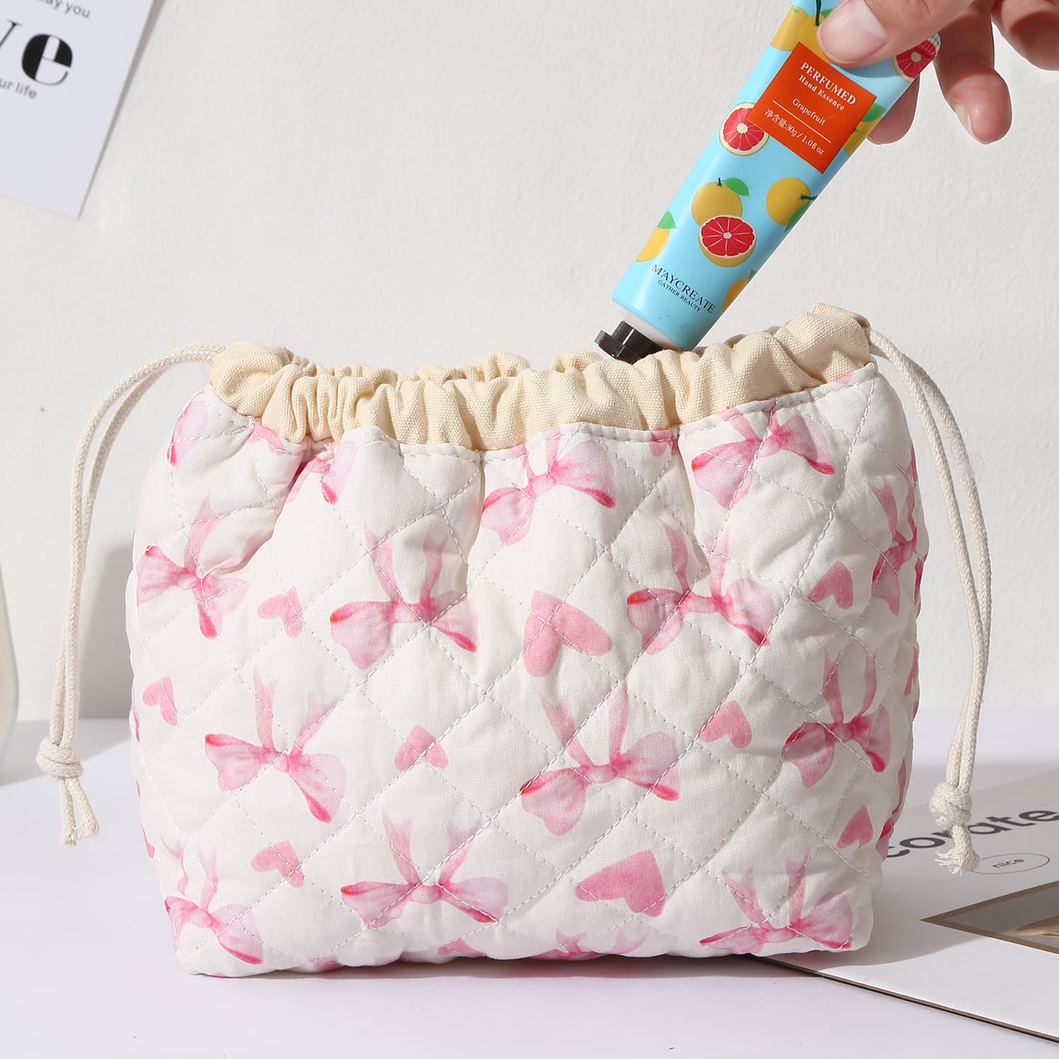 Cross-border makeup brush quilted cosmetic bag, large-capacity tote cosmetics bag, fashionable minimalist Korean-style floral storage bag
