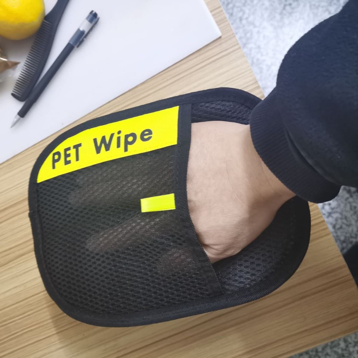 Large Five-Finger Yellow Label Pet Static Hair Removal Glove - Cat Loose Fur Absorption Cleaning Tool, Cat Toy for Kittens
