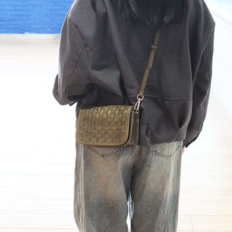 Vegetable-tanned cowhide woven bag handmade genuine leather shoulder bag new versatile small square bag fashion trendy crossbody women's bag