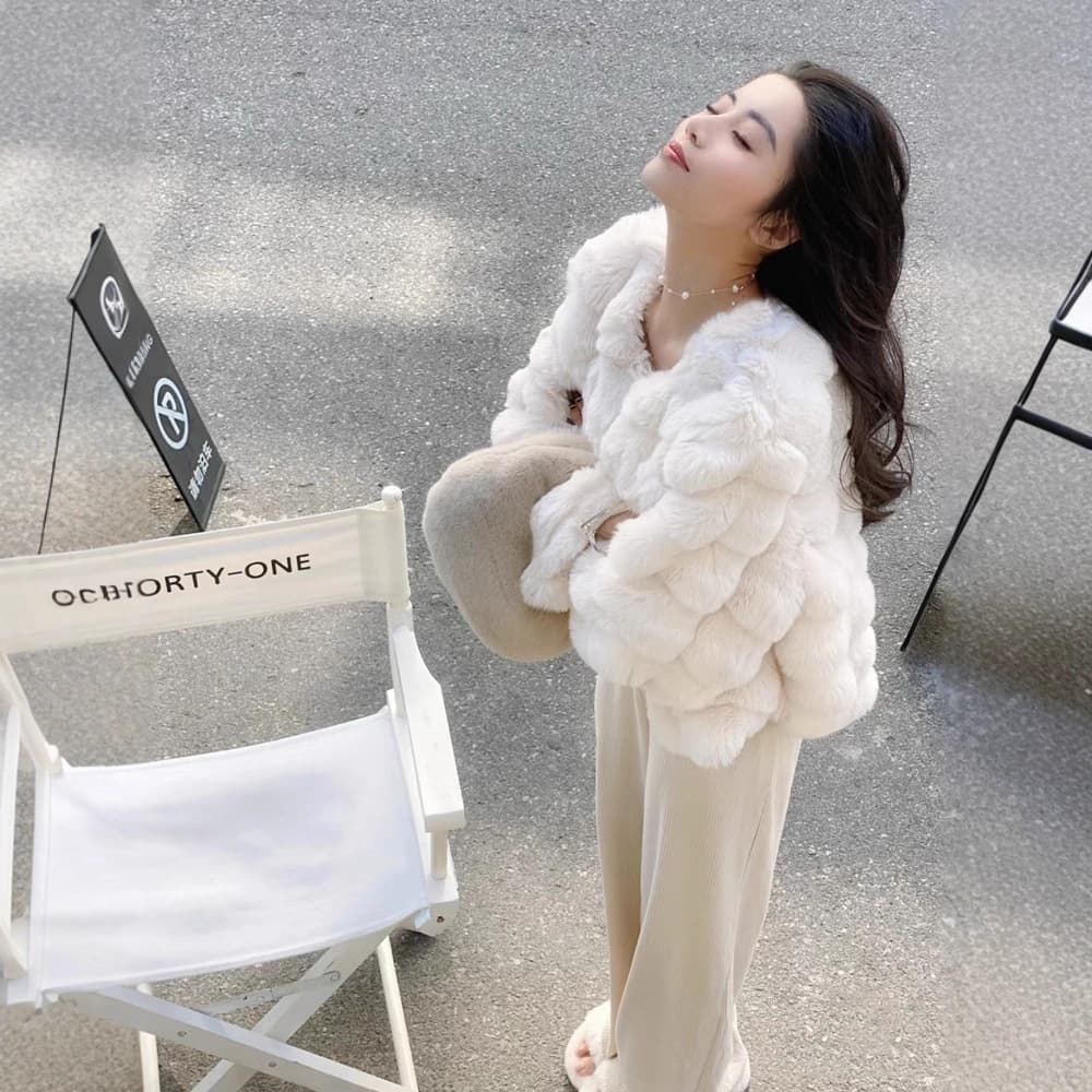 Haining Winter Faux Rabbit Fur Short Coat for Women 2025 Korean Style Lamb Wool Thick Warm Top