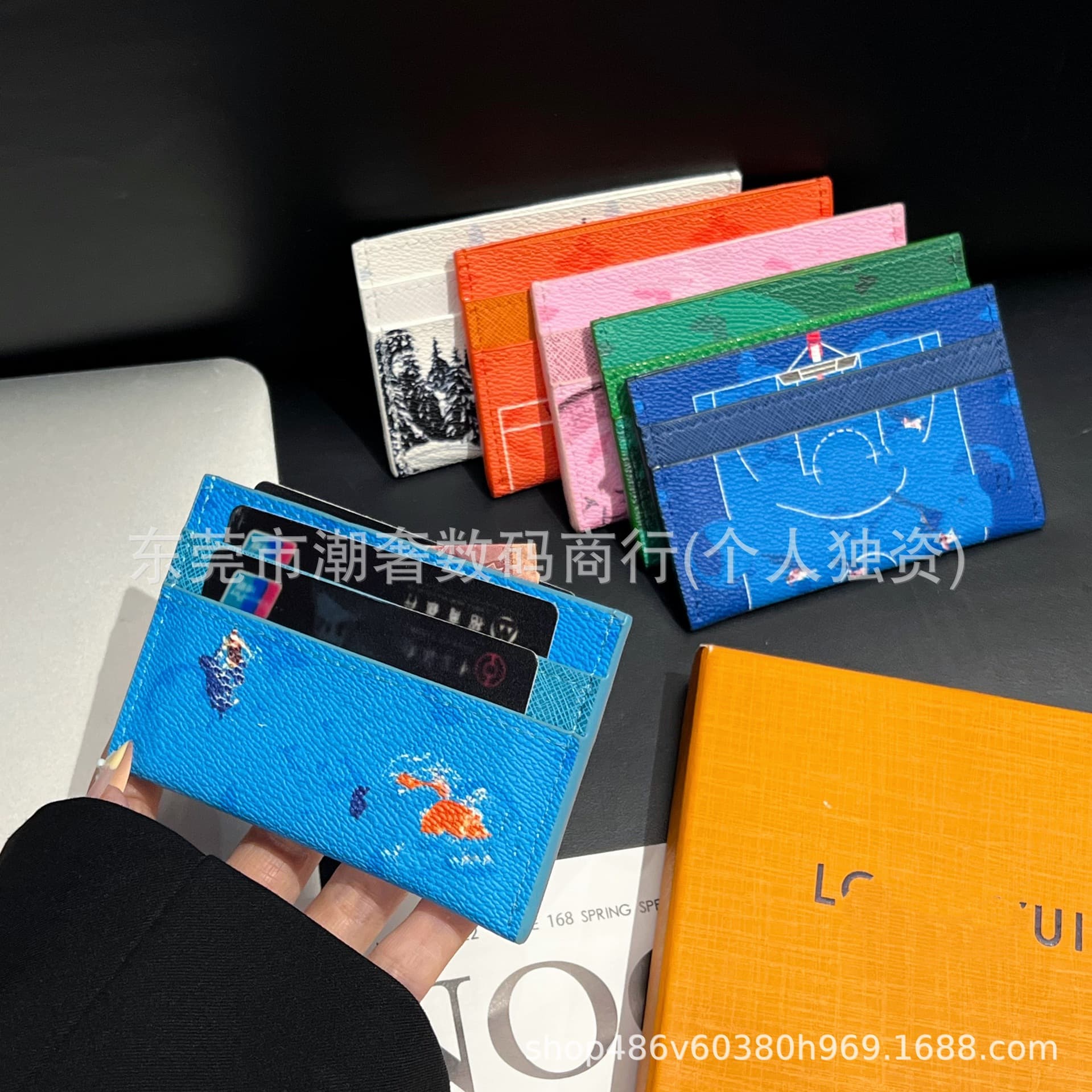 Trendy brand Lujia colorful card holder vacation series cartoon graffiti passport holder wallet passport holder card holder card holder