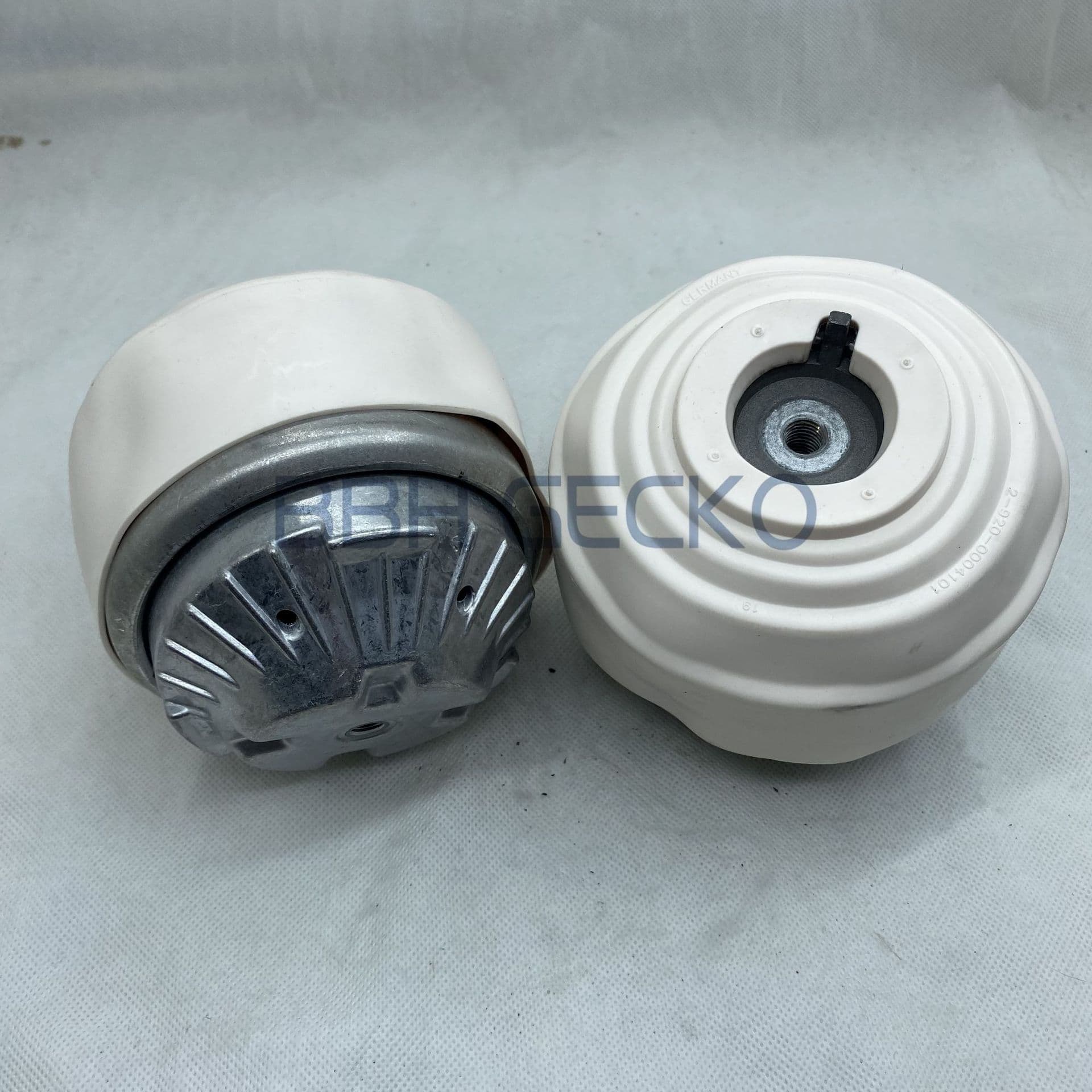 Cross-border Hot Sale Engine Mount for Mercedes-Benz W202 2022404517 Factory Direct