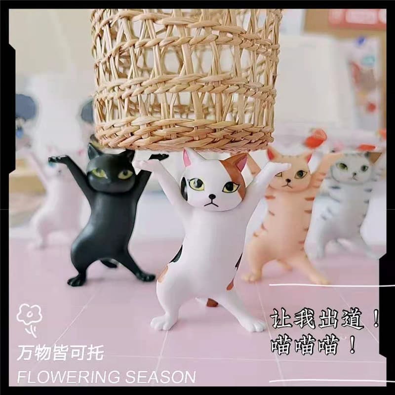 Charming Cartoon Cat Desktop Pen Holder Decorative Object