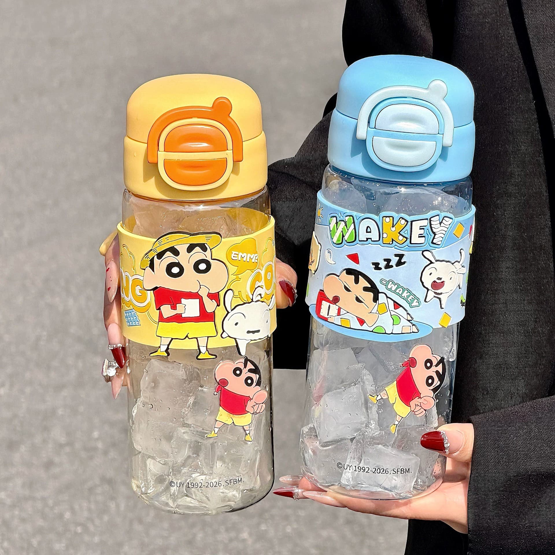 Crayon Shin-chan children's cartoon straw cup for students going to school portable large-capacity summer water cup set anti-scalding double drinking cup
