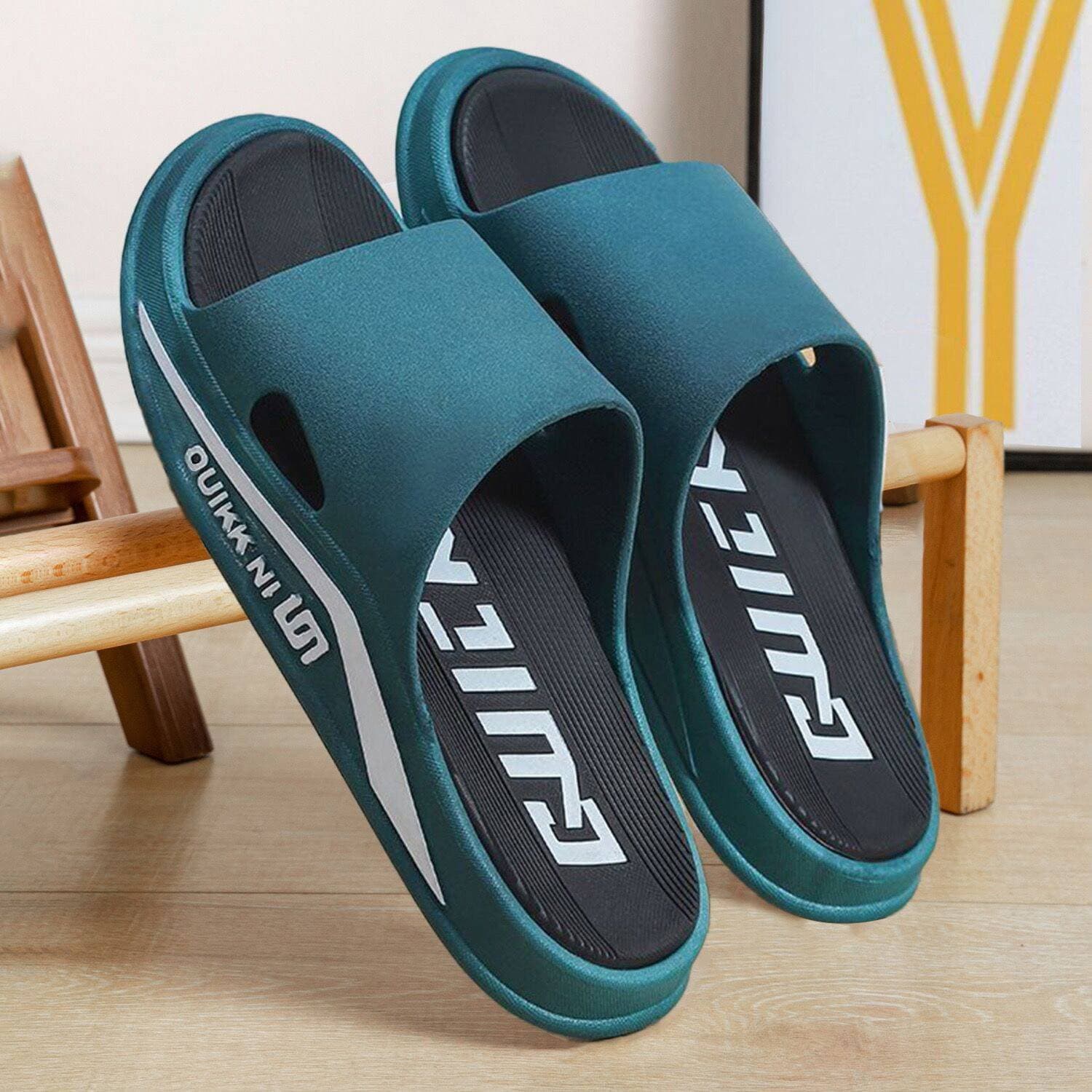 2024 New Anti-Slip Premium Odor-Resistant Men's Slippers, Fashionable Thick Sole Summer Ultra-Soft Sandals for Outdoor Wear