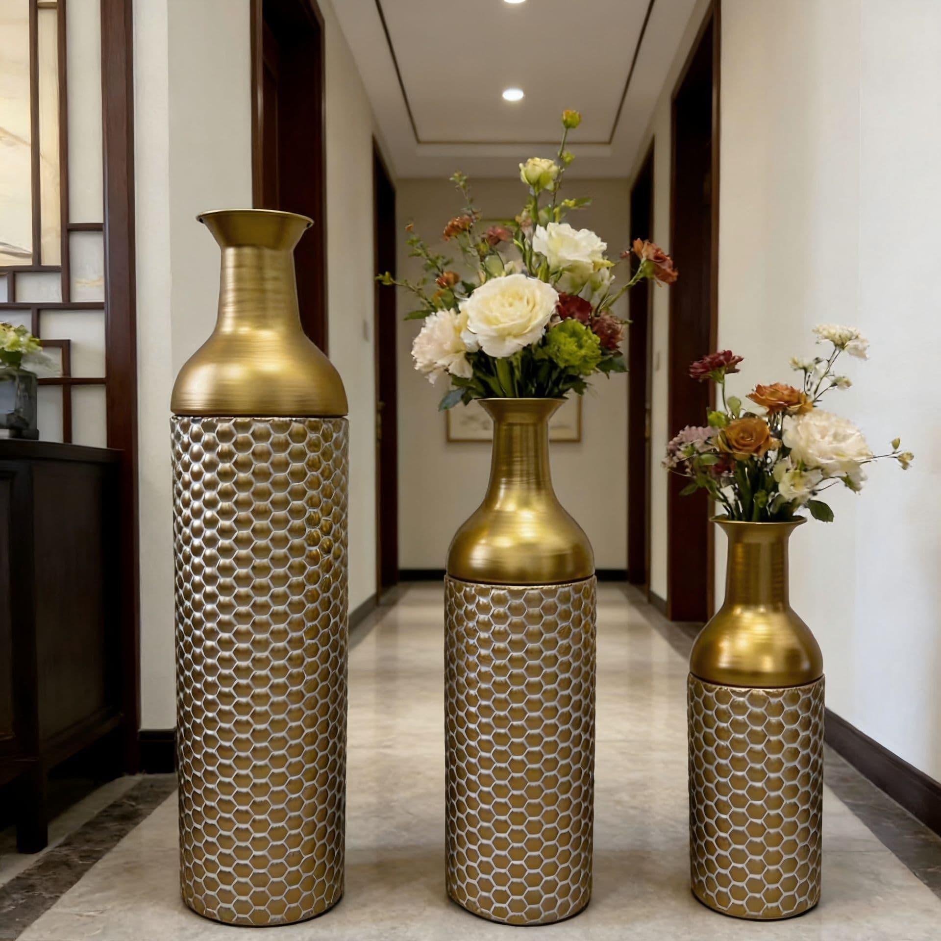 Cross-Border Exclusive Supply of European-Style Light Luxury Honeycomb Pattern Metal Vase Set of Three, Living Room Entryway Floor Decoration Ornaments, Gold